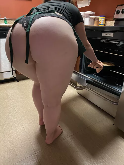 Fresh and hot buns. by VeronicasSpot