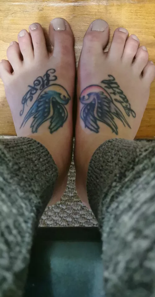 Fresh coat of nude nail polish, who wants to suck on my toes 😈 by tattooedtooties