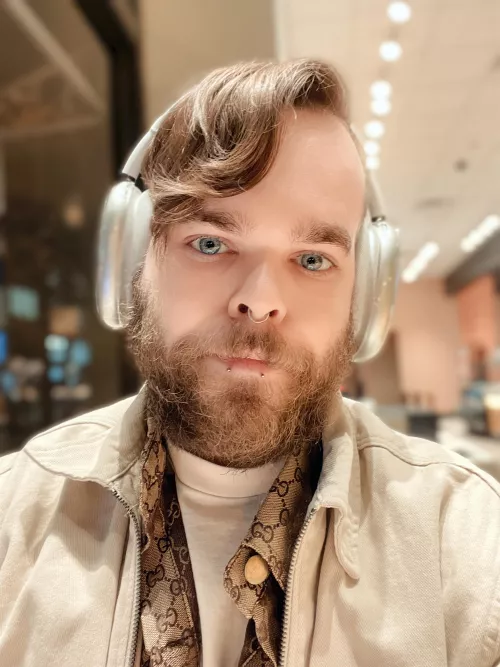 Fresh cut, feeling good for once! by KINGCOMEDOWN