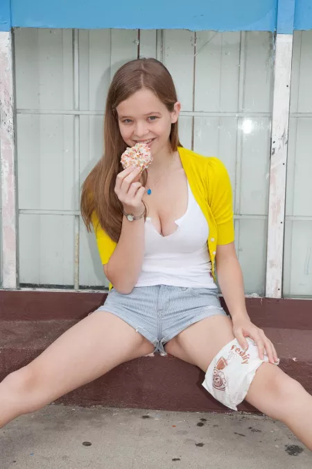 Fresh daily by MLLXZZ