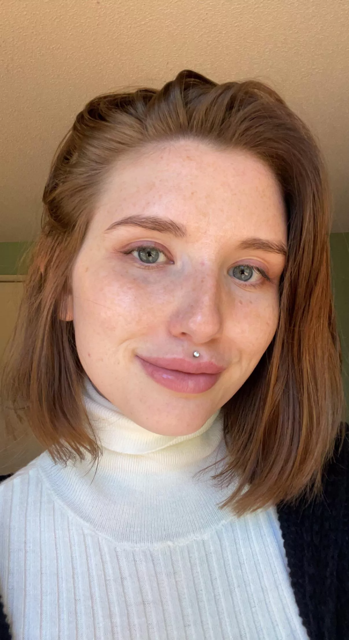 Fresh face Friday 😊 posted by SellRemarkable2301