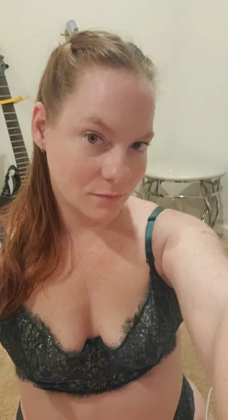 Fresh faced and bored 😑 by Anarya_Ginger