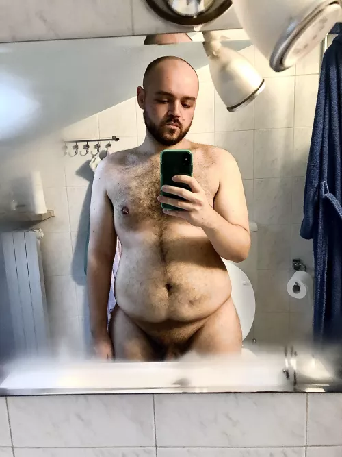 Fresh off the shower 🧼🐻 by _MrVinnie_