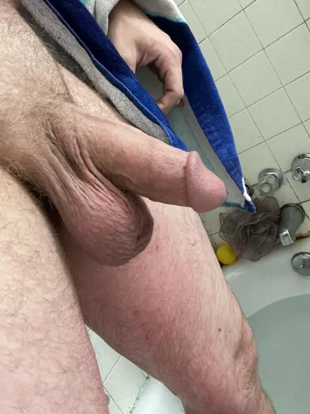 Fresh out of a hot bath (pm’s open) by LogOne4982