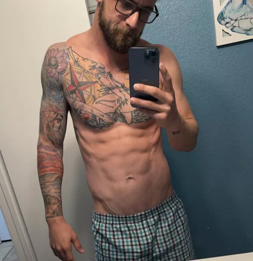 Fresh out of bed by RecklesstonerS