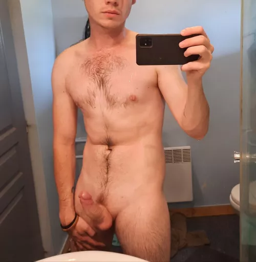 Fresh out of the shower by D2browsk1