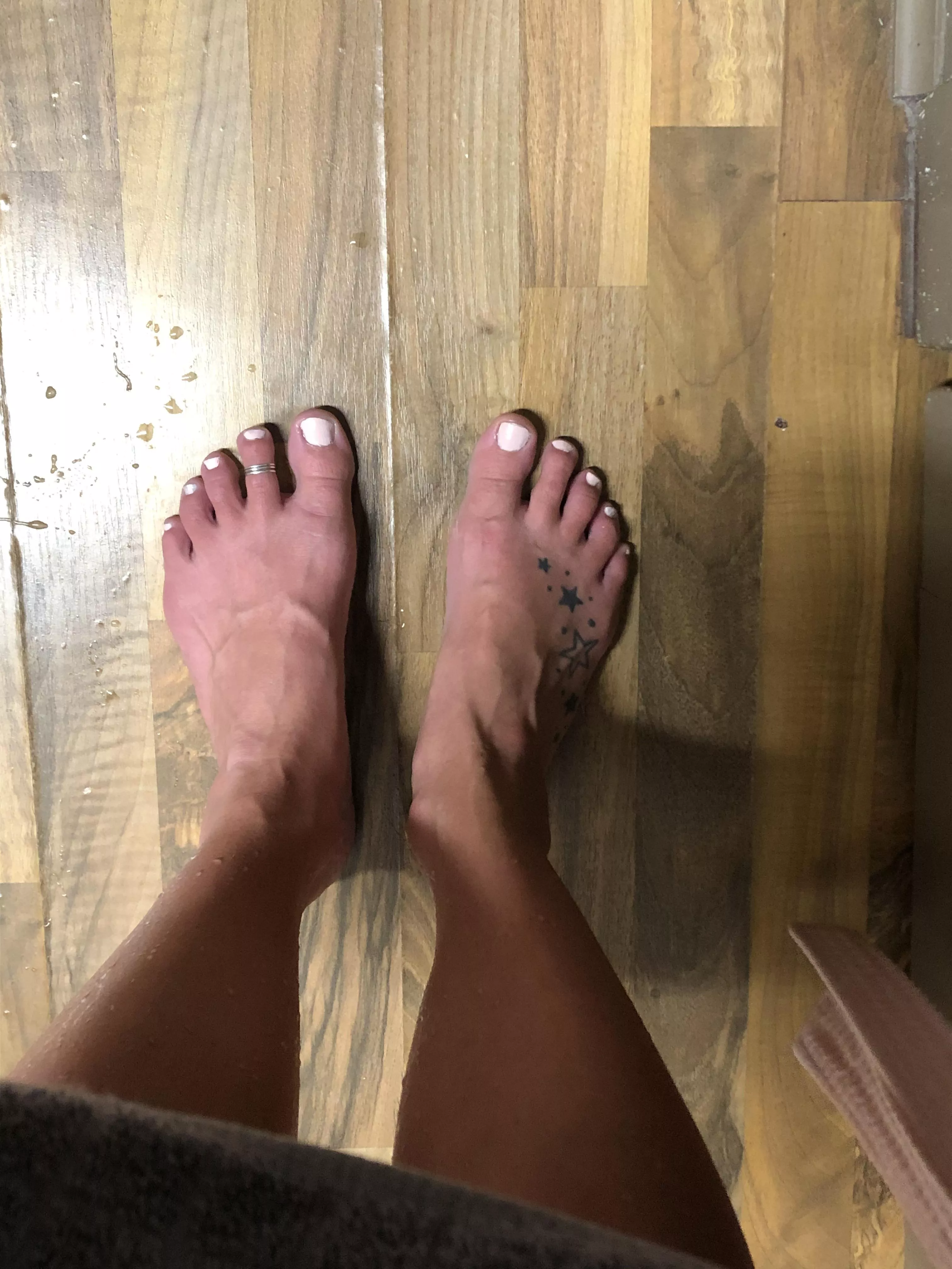 Fresh out of the shower goodnight ✨ loves 😘 posted by mysterysolemate