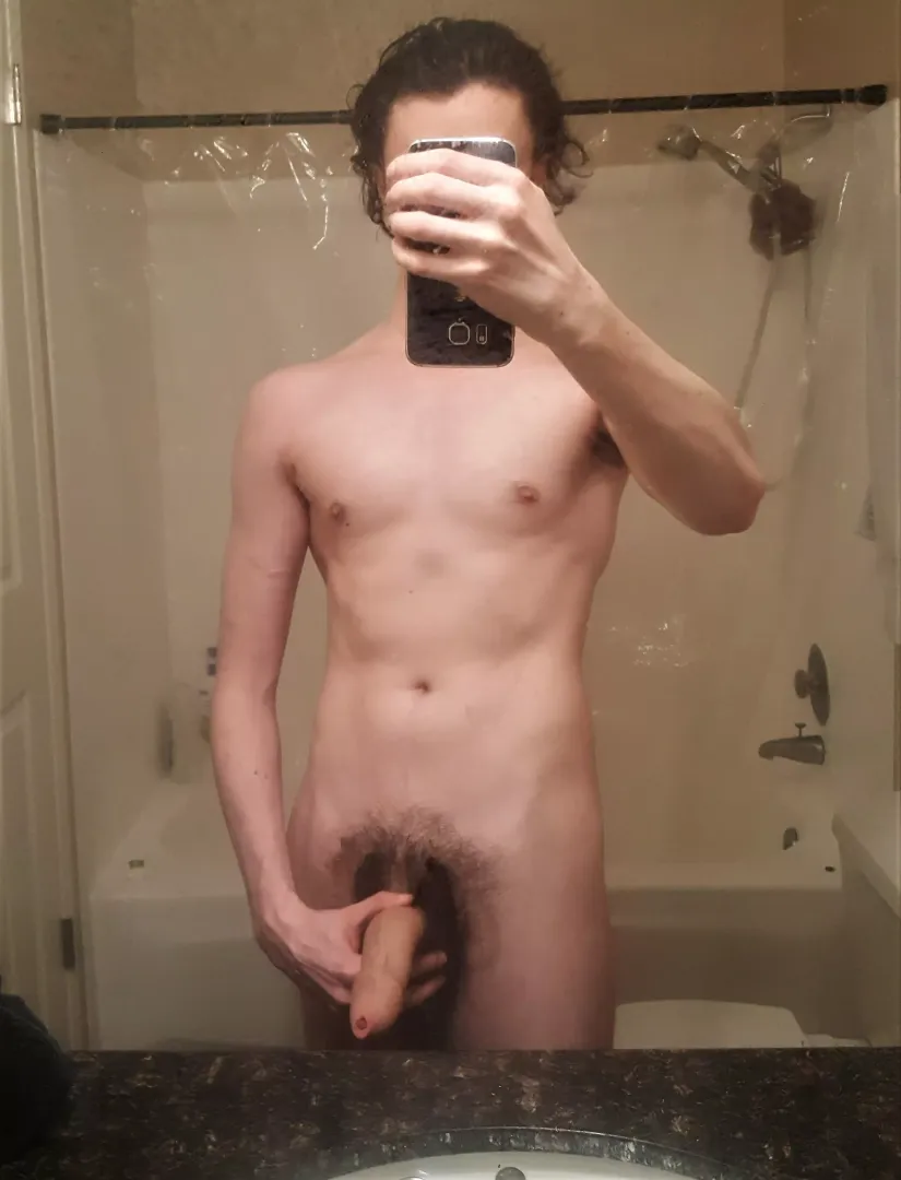 Fresh out of the shower posted by 2sad4reallife
