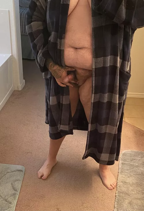 Fresh out the shower… by huskybear563