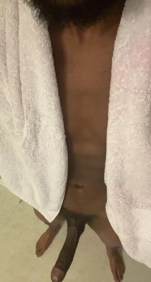 fresh out the shower by yoheavyhitta1