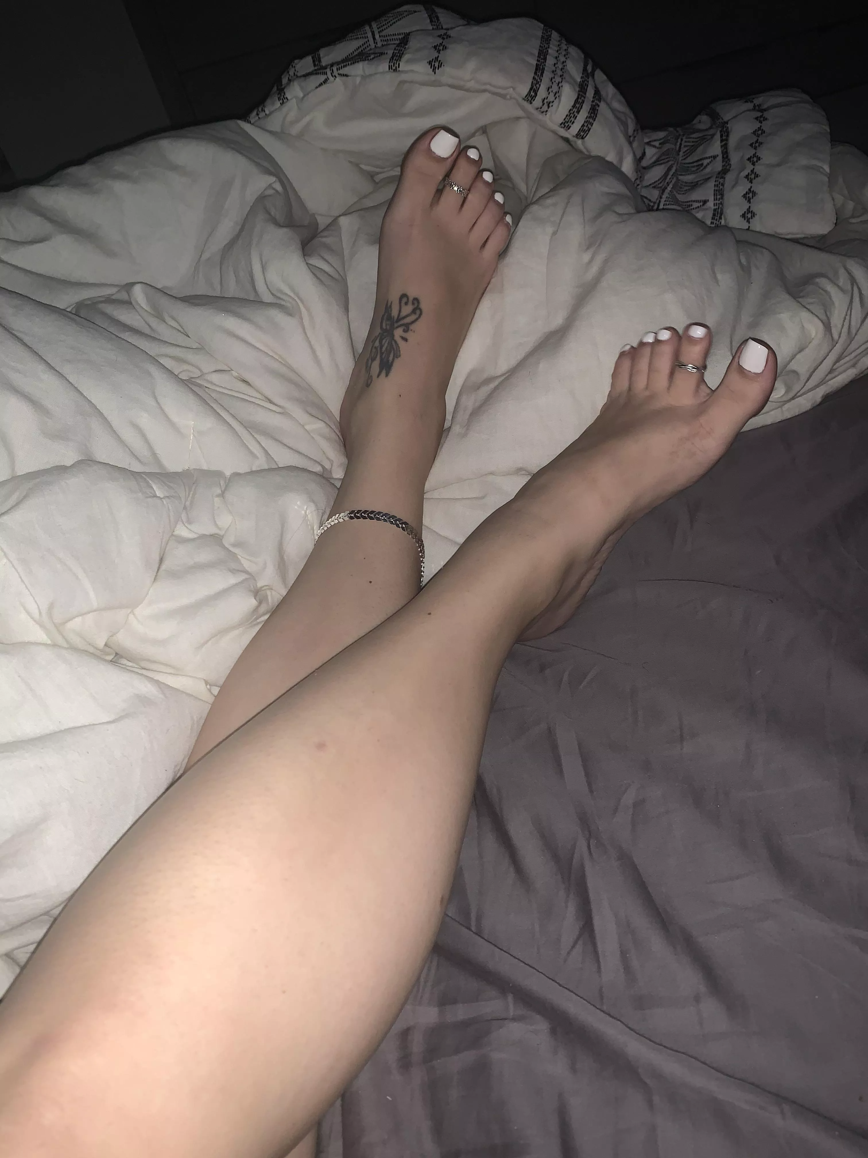 Fresh pedi 🤍 posted by Firecouple26