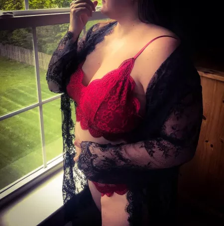 Freshly manicured by AwakenedCheetah