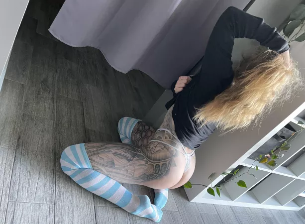 Friday eve by cc-amor