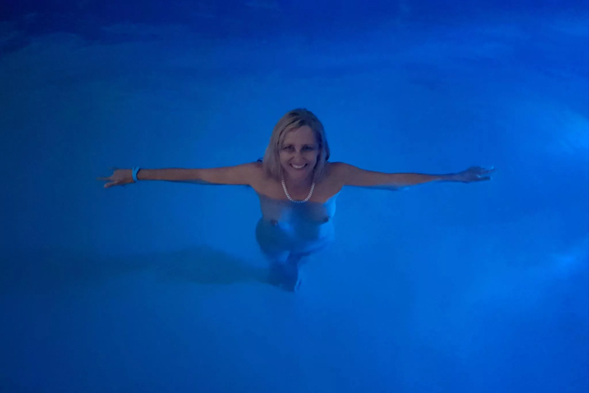 Friday’s are for skinny dipping! posted by b8679