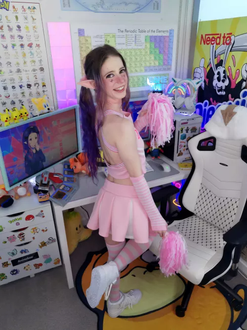 friendly neighbourhood elf cheerleader egirl 😊✨ by lilfakegamer