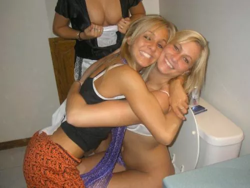 Friends posted by SnooAvocados129