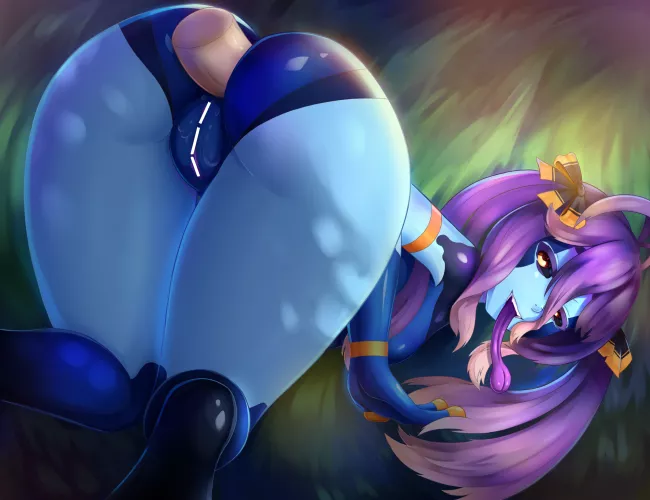 Frog Butt Chumumi by sequence_string