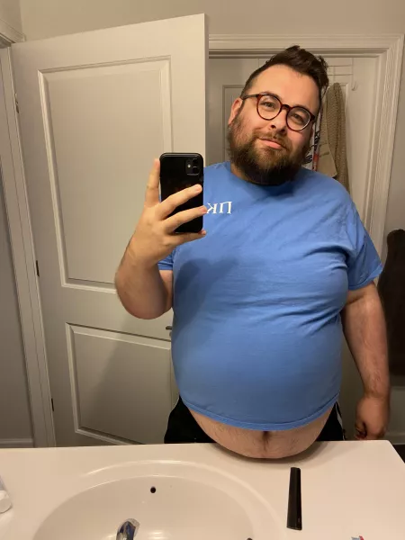 From frat boy to fat boy… turns out beer and pizza will turn you into a bear pretty quickly 😅 by alphabeardom