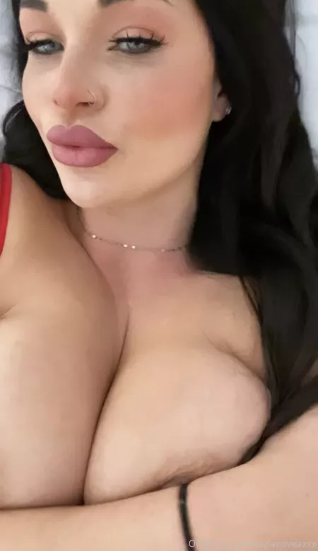 From her OF ❤️❤️💦💦 by maxwassabi