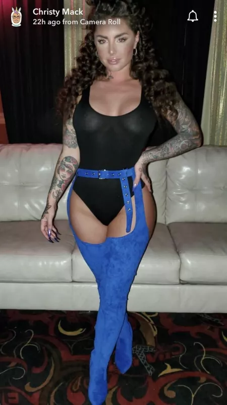 From her snap by bobybobjoe