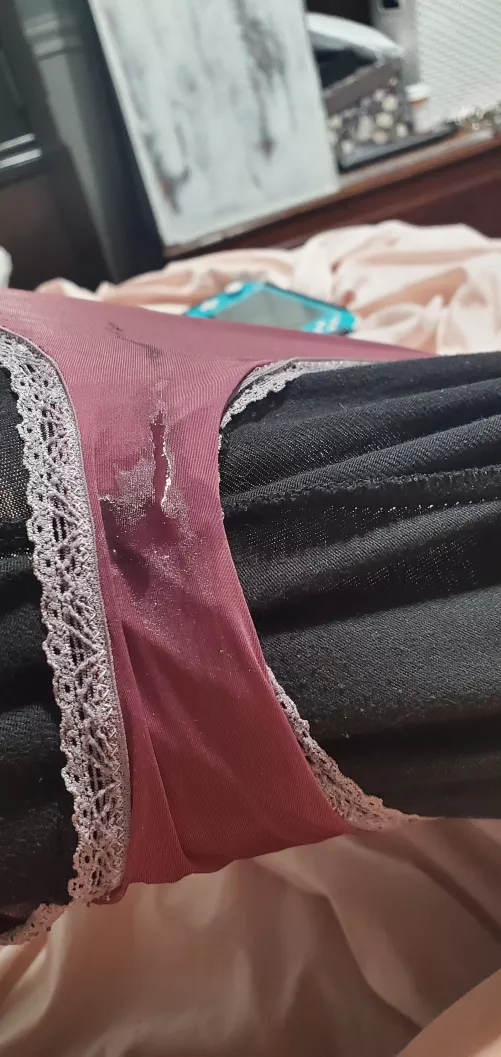 From me cumming in my panties. Wishing it was an older man I can call daddy 🥺