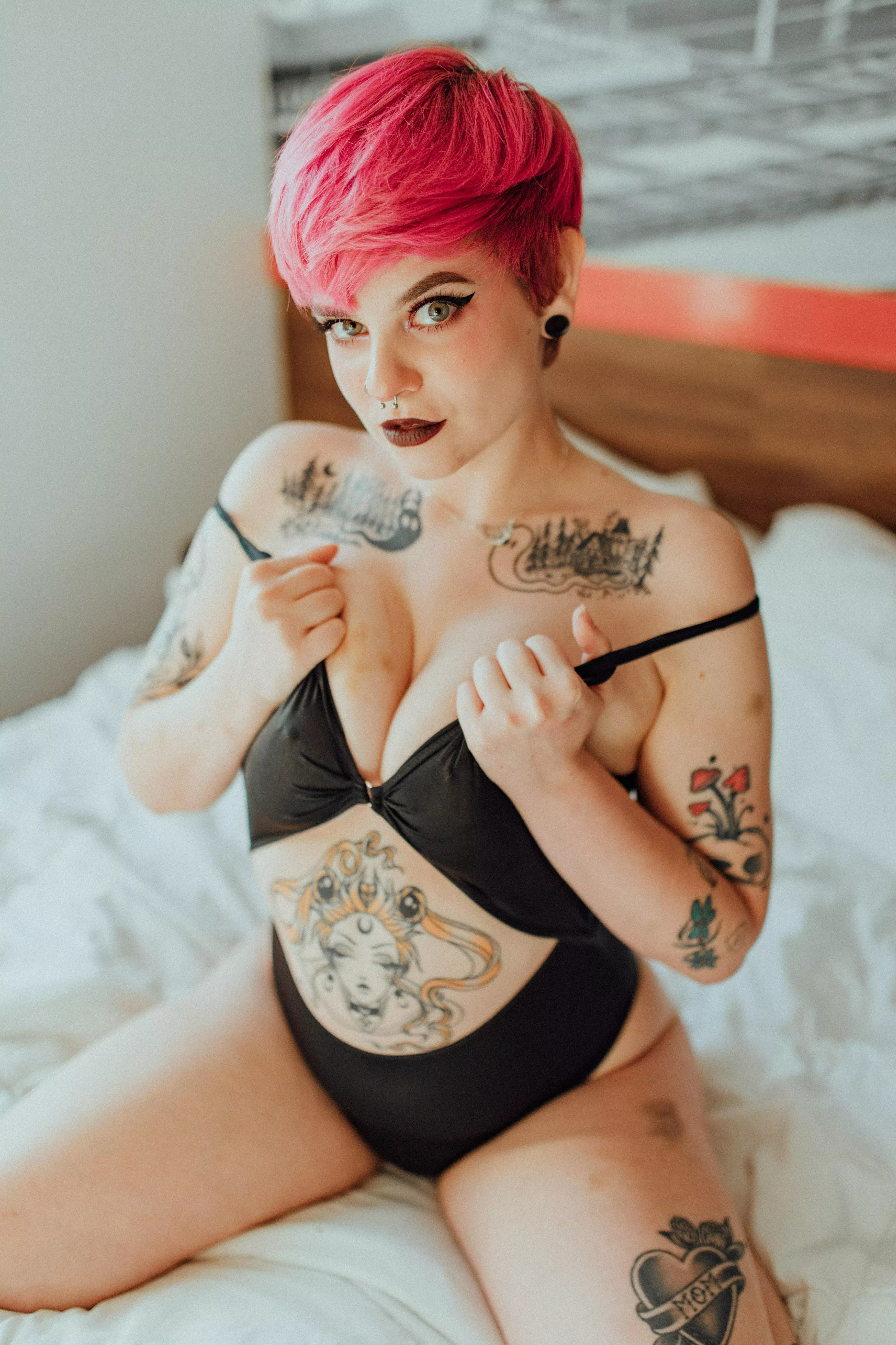 from my first shoot with a professional photographer 🙈 posted by itsalbaby