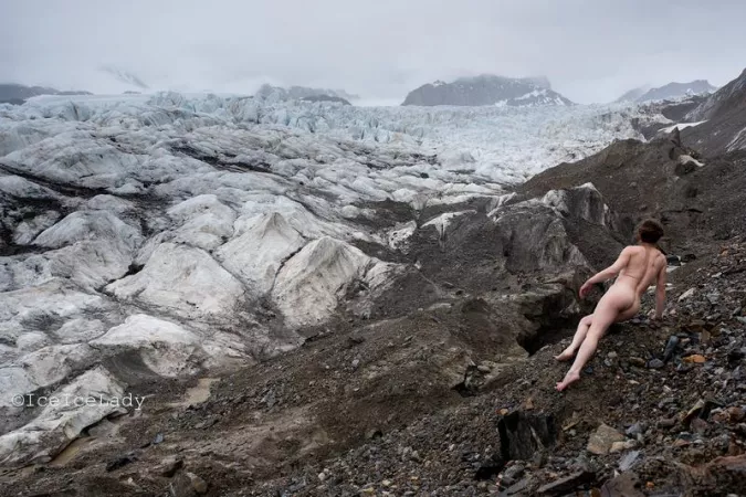 Frozen water features : the glacier. by IceIceLadyInfinite