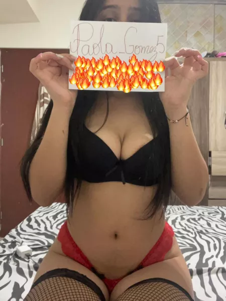 [F][SELLING]✨I have exclusive content and services at a good price daddy😏 KIK: Paochit // Snap: Kissmeass2021 by paola_gomez5