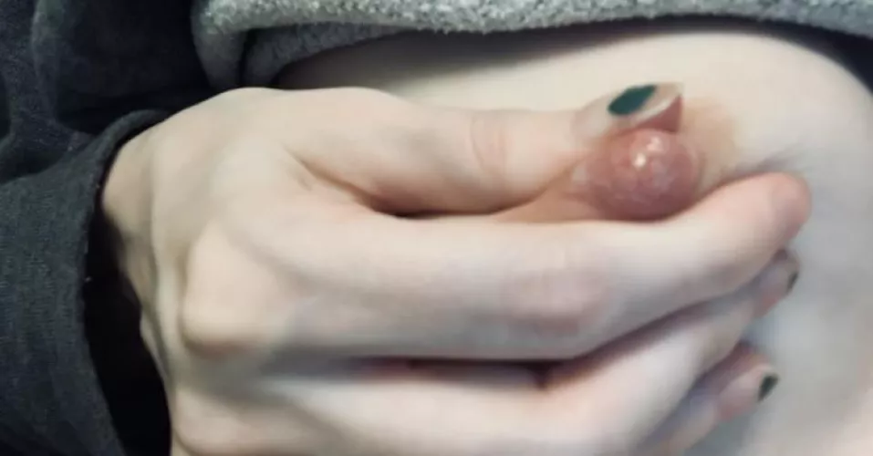 Ftm , 26 weeks pregnant and got my first leaking today 🤤😯 I was so surprised by Icexqueen22