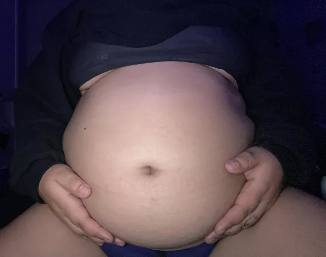 Fuck, Im so horny by Personal_Phrase9006