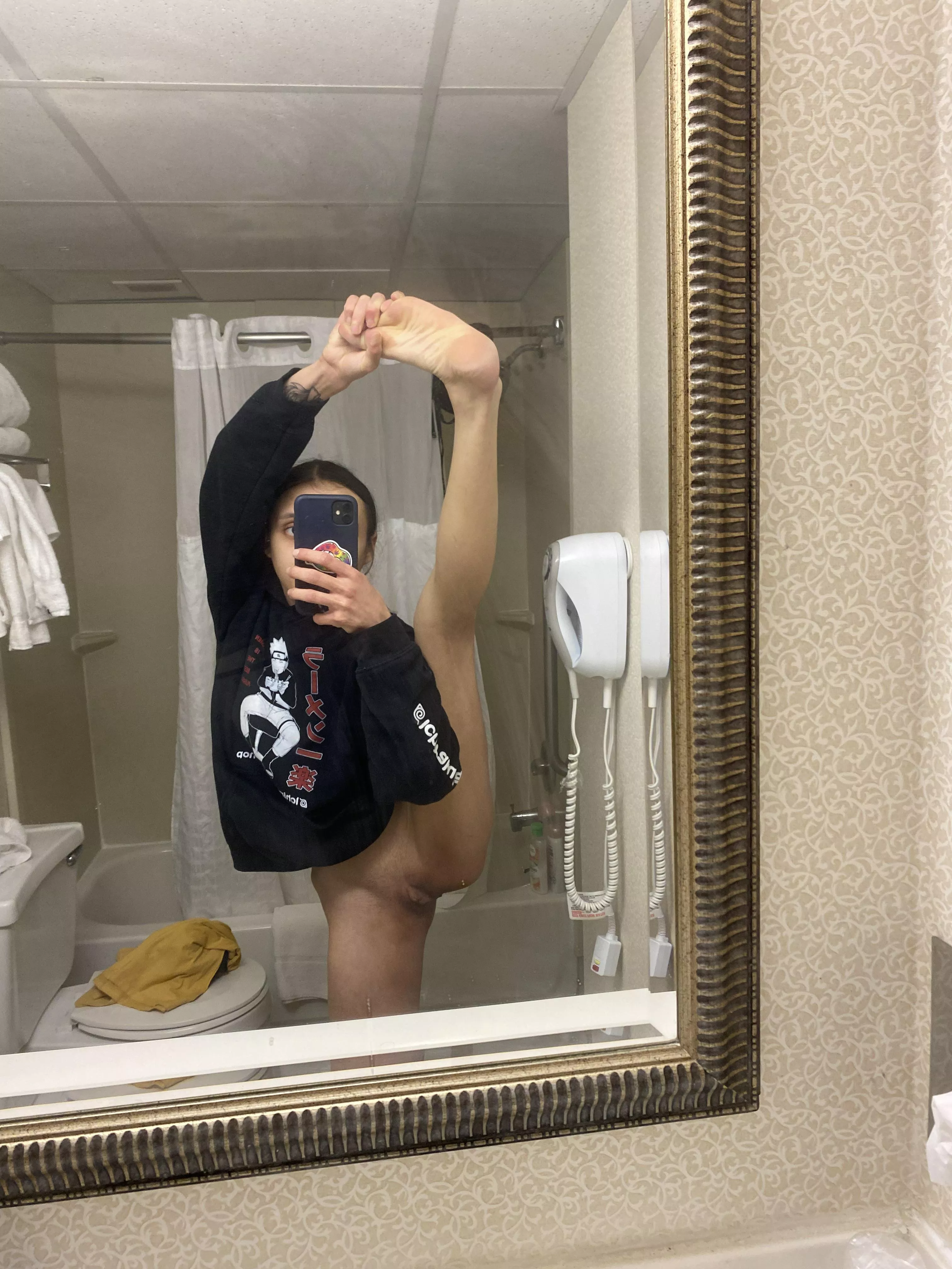 Fuck me in this position ? posted by petitefreak13