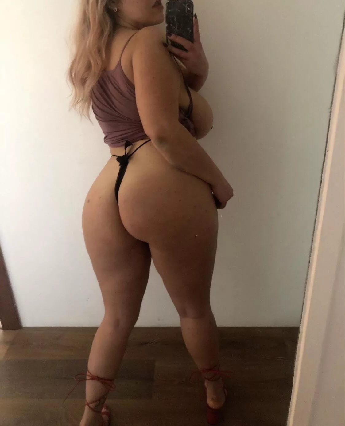 Fuck me🤤Luna posted by lunafourth