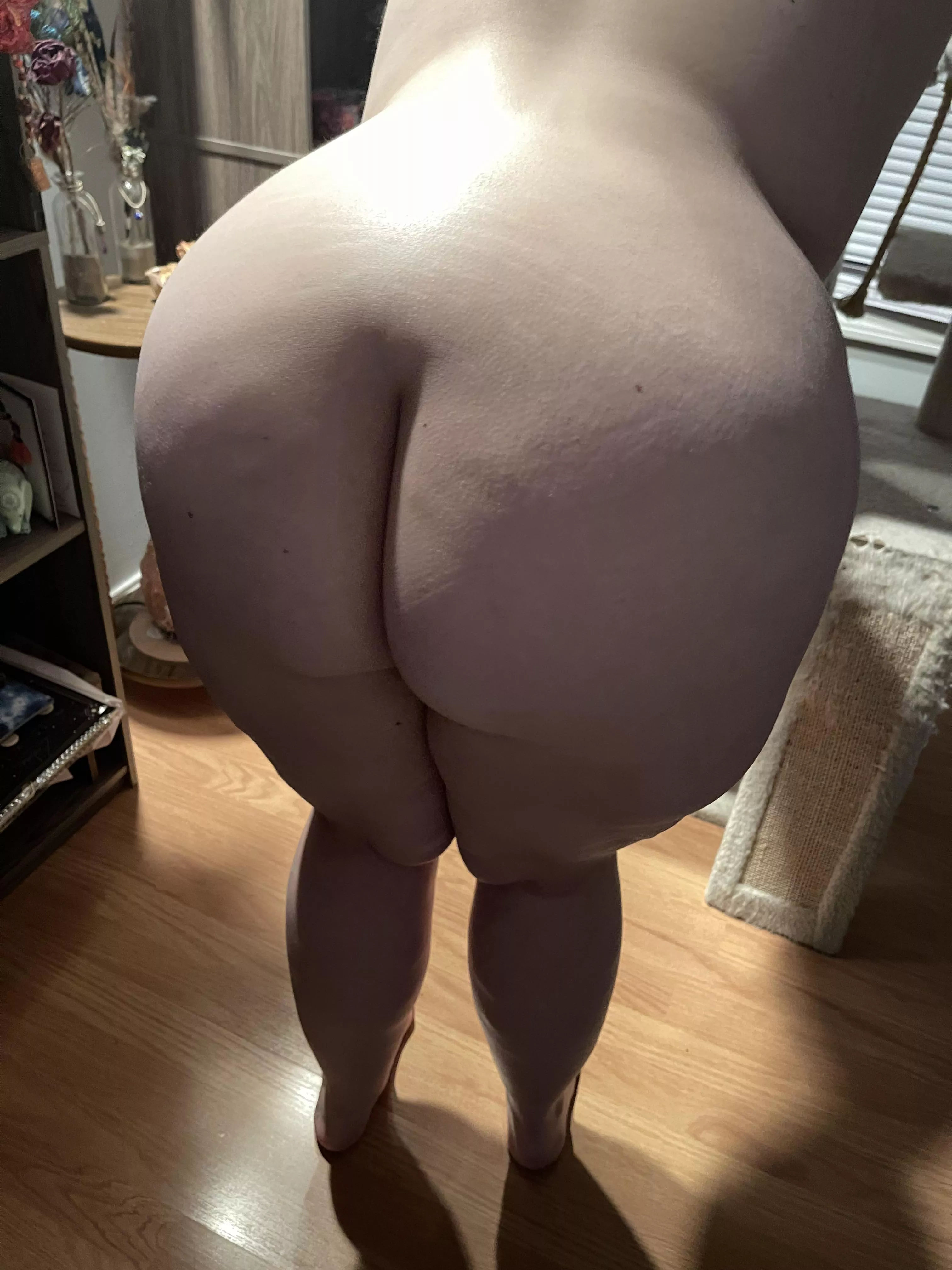 Fuck my big ass 🍑 posted by TyTy5328