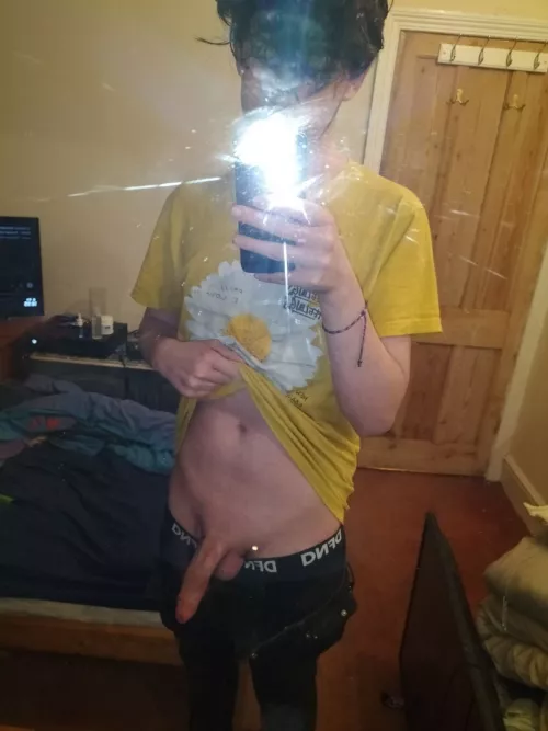 Fuck the bullshitery and let's fuck till we both shaking by lilfemboi190