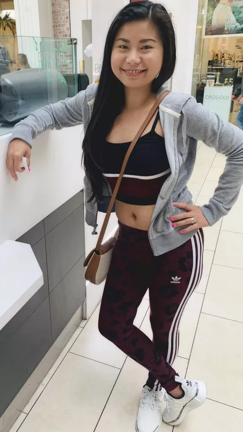 fuckable? if yes, how long you think you’d last? & where would you unload? [filipina] by digbigmcgee10