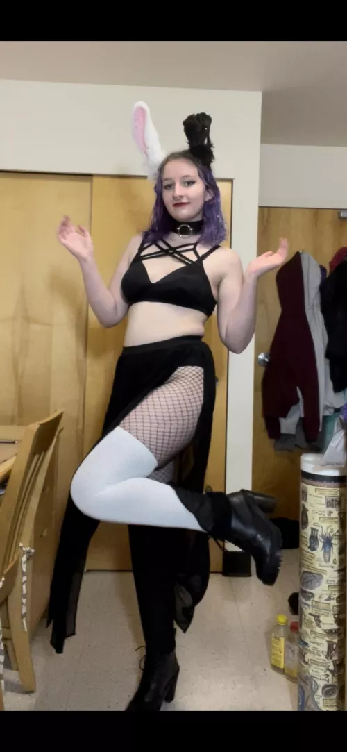 Fuckbunny reporting for duty! by quinnthemagpie