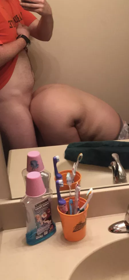 Fucked this milf at her daughters birthday party. by Cheatingass