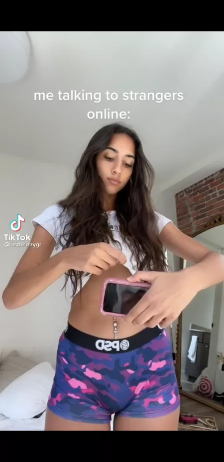 Full brightness🔦 by OogaBooga0138