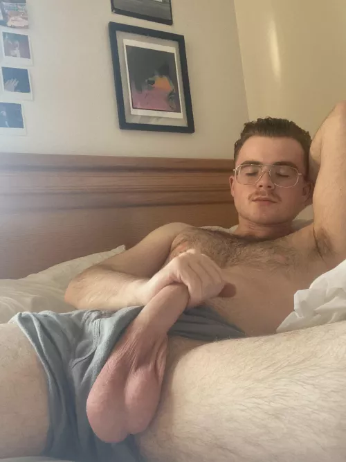 Full of cum by Jakeryan669