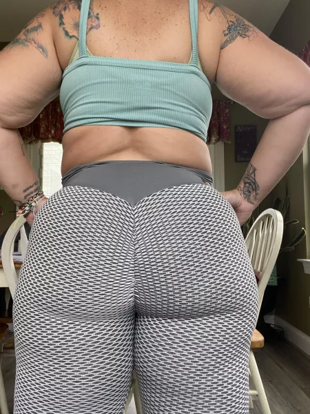 Fun and wild MILF gone BAD! Wanna cum play with me? by LiciPeeci