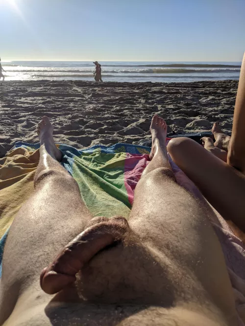 Fun day on the beach by biguyy343