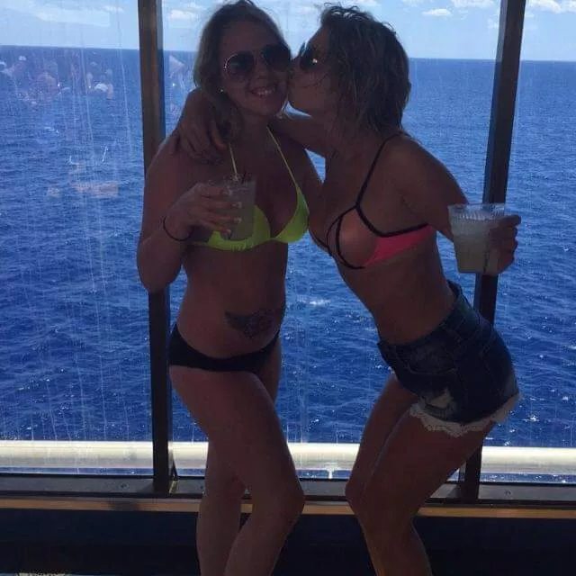 Fun girls posted by thementaltyrant