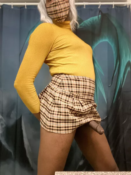 Fun in a kilt 💛🤎💛2 by AshlyeTS