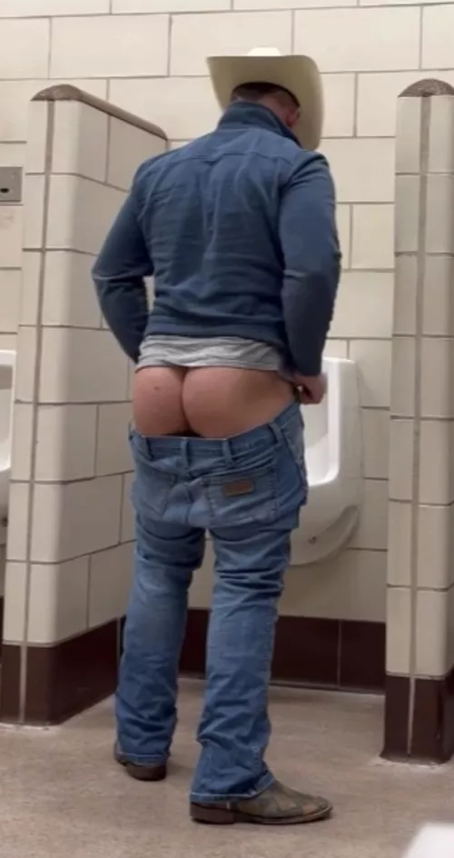 Fun in a rest stop after a long day by Masc_cowboy