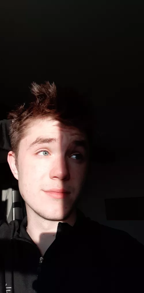 Funky lighting and baby face! by BrbMakingACuppaT