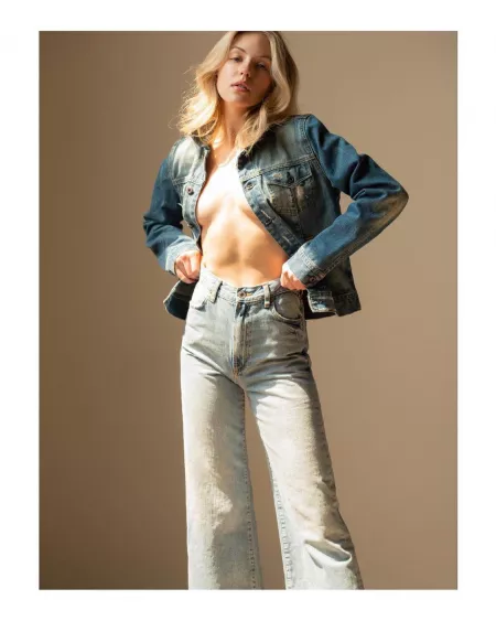 Gabby C Thomas by enjoying-beauty