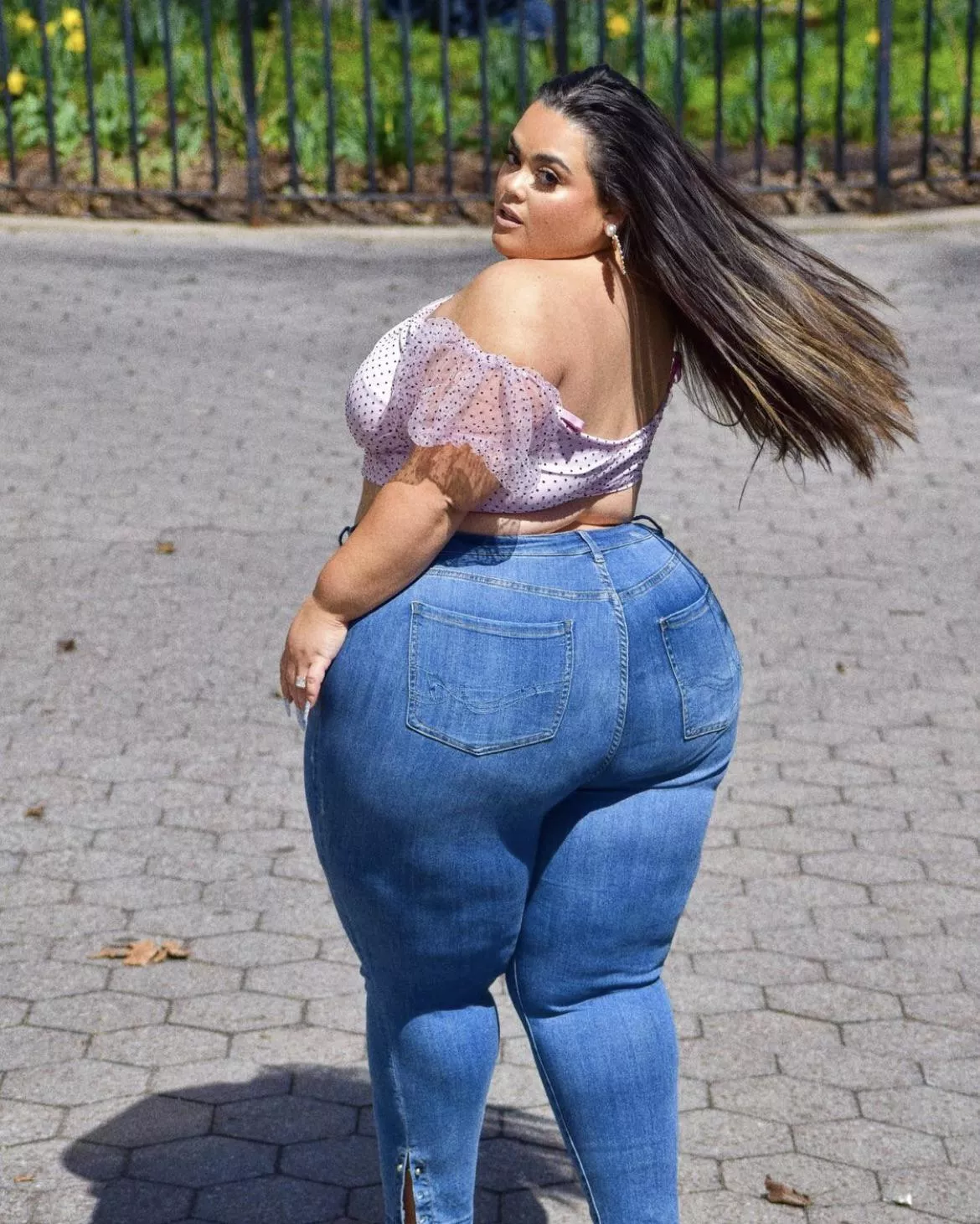 Gabriella Lascano posted by drigerg1