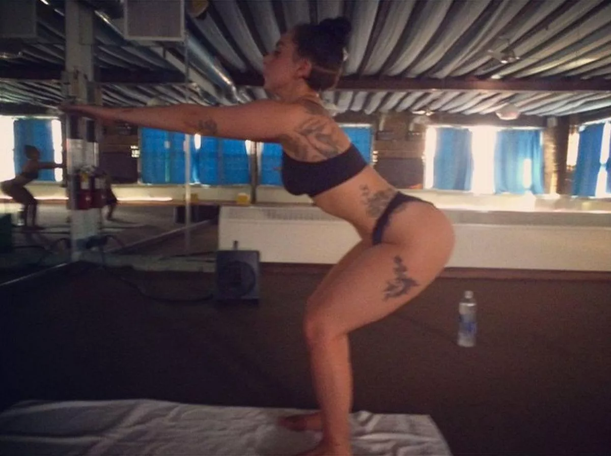 Gaga doing Squats posted by Cute-Effect-5172
