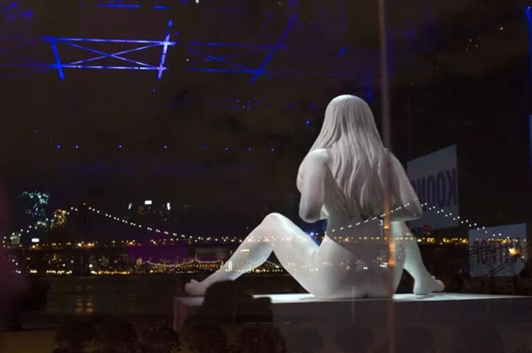 Gaga's statue from behind by FermentedSnake