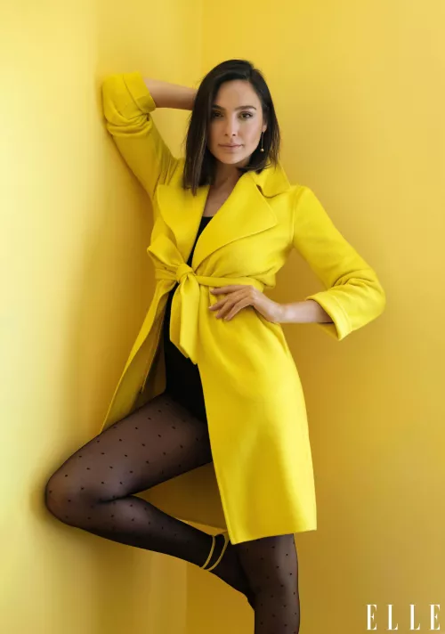 Gal Gadot is one sexy milf by NaggyNags23